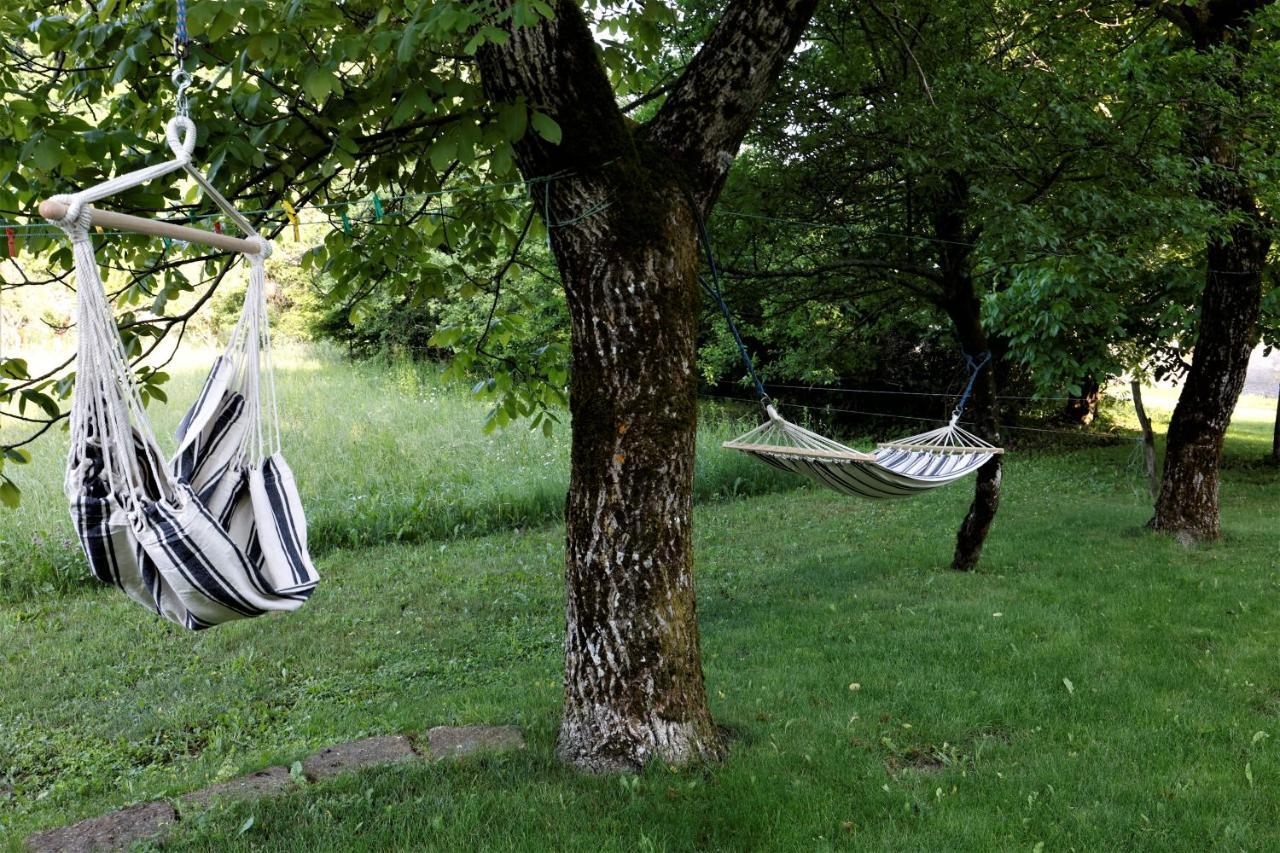 Guesthouse Idila Pod Nanosom Senozece Buitenkant foto