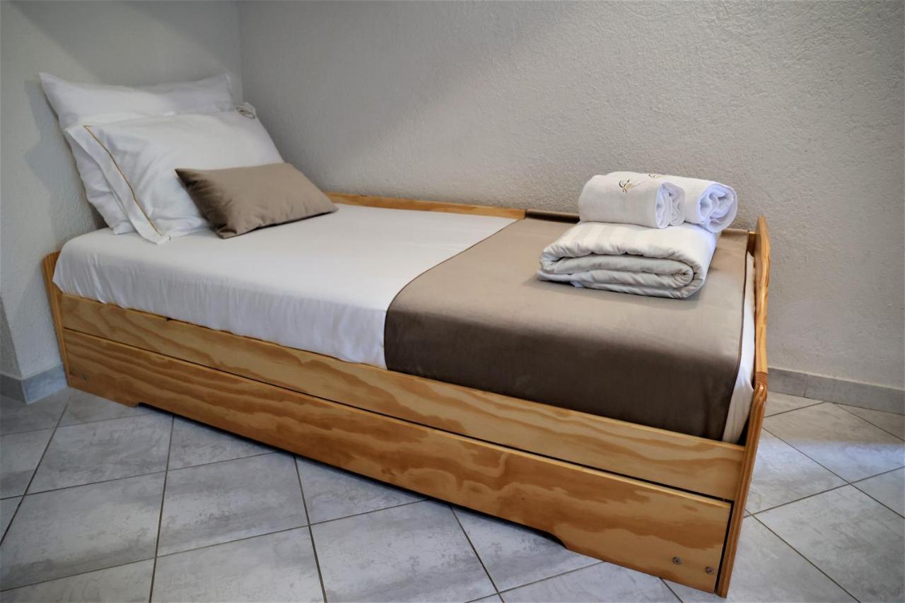 Guesthouse Idila Pod Nanosom Senozece Buitenkant foto