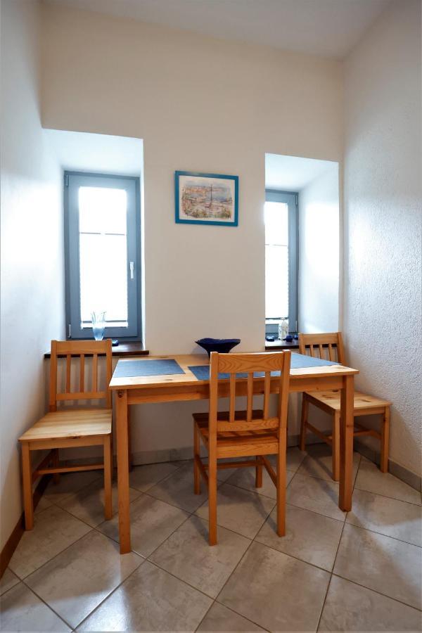 Guesthouse Idila Pod Nanosom Senozece Buitenkant foto