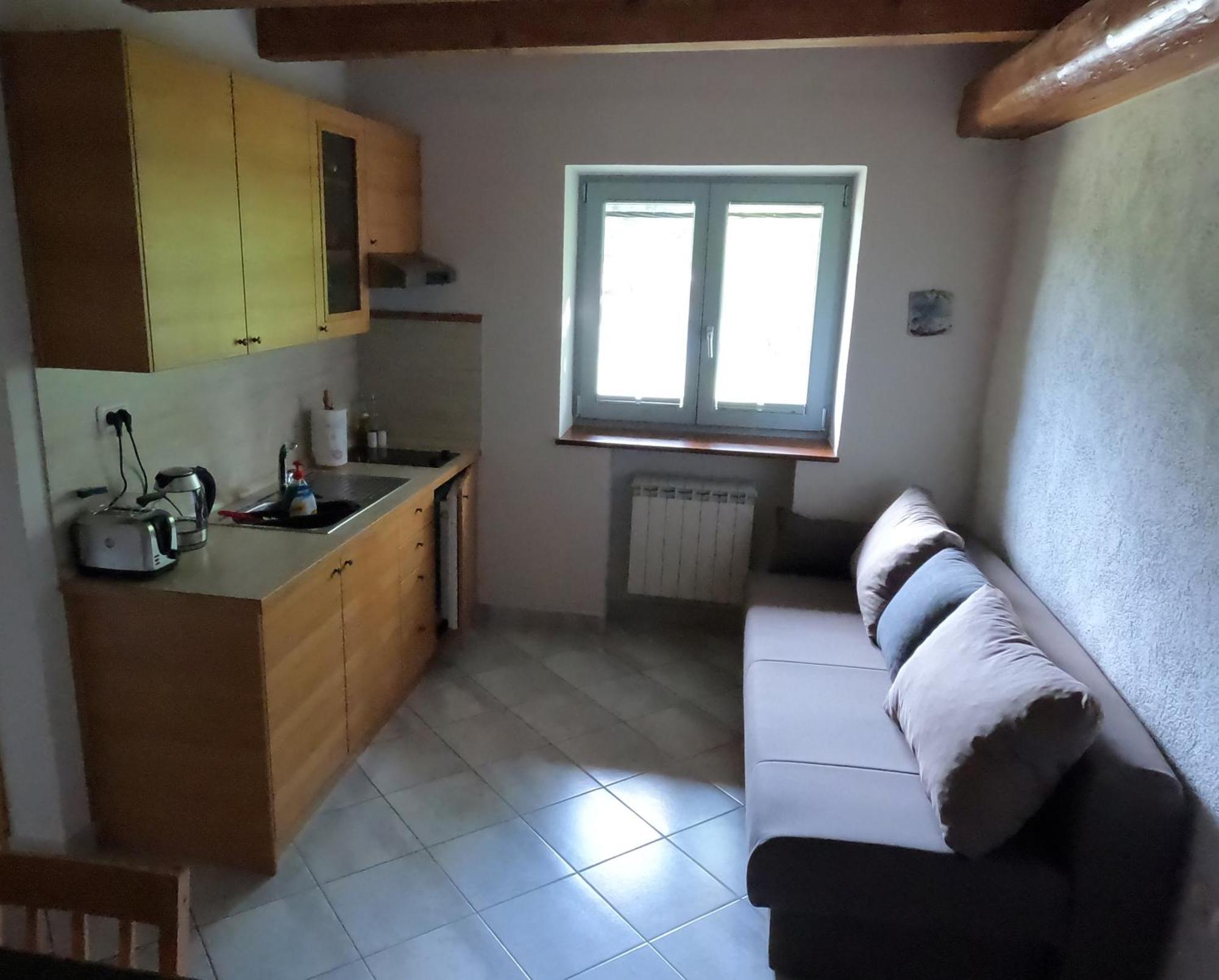 Guesthouse Idila Pod Nanosom Senozece Buitenkant foto